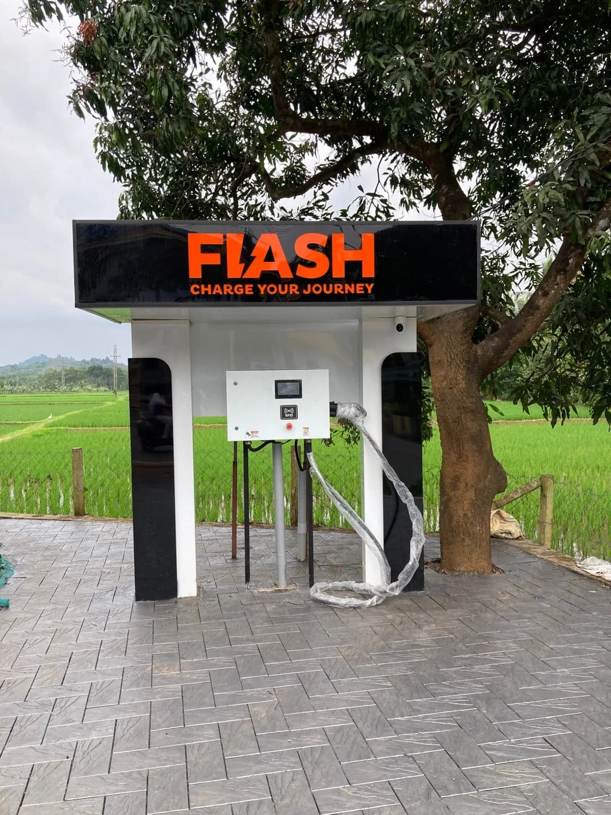 Flash Charge EVCS Installation Flash Charge EV charging station installation