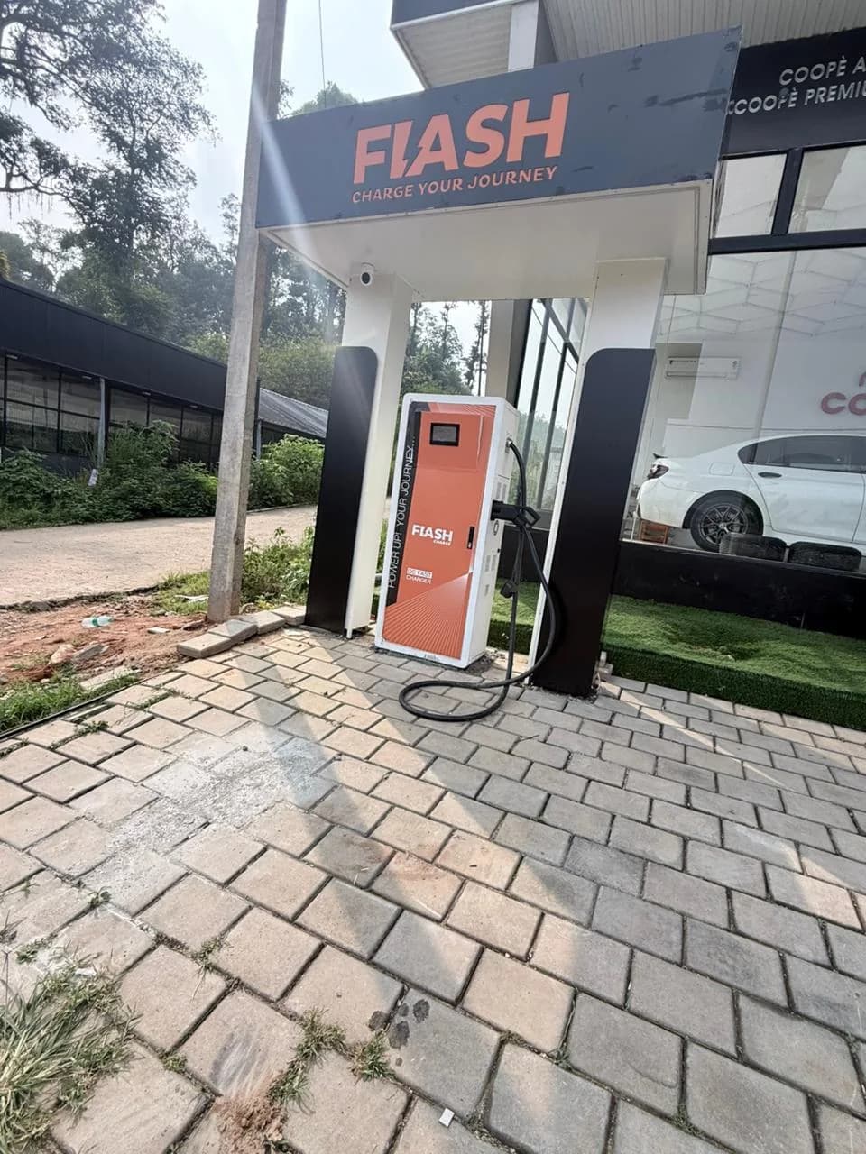 Flash Charge EVCS Equipment Flash Charge EVCS equipment image